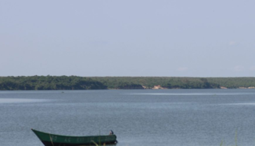 Lake Albert: A Complete Guide to Uganda’s Scenic Rift Valley Treasure